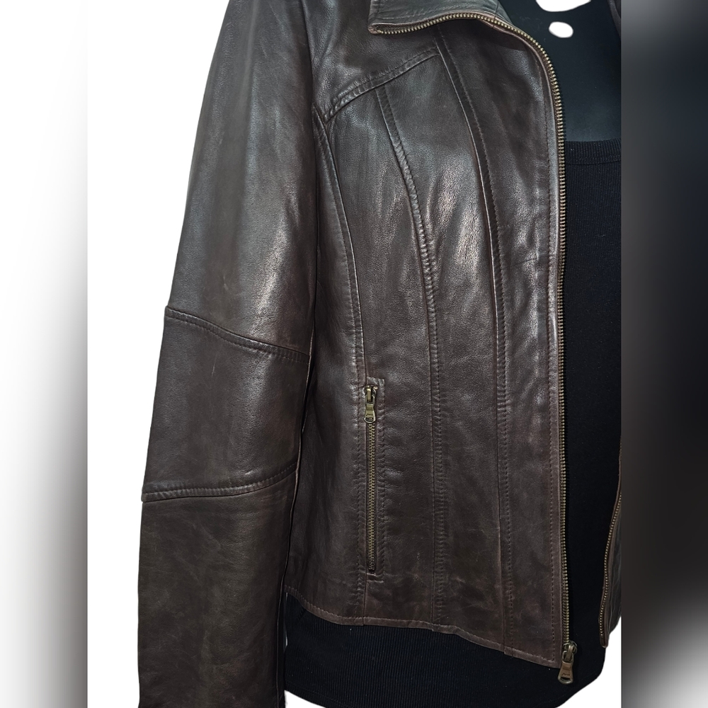 Vintage Women's Guess Leather Jacket Size Medium - Picture 3 of 9